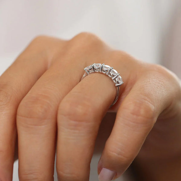18K Gold Five Stone Diamond Ring 1 Carat