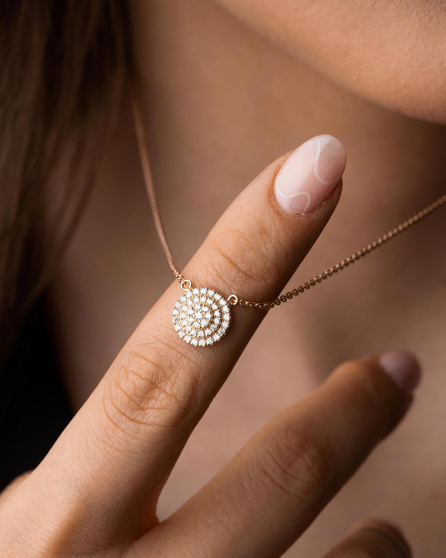 18ct White Gold Entwined Circle Diamond Necklace Gold Arts Brighton –  GoldArts