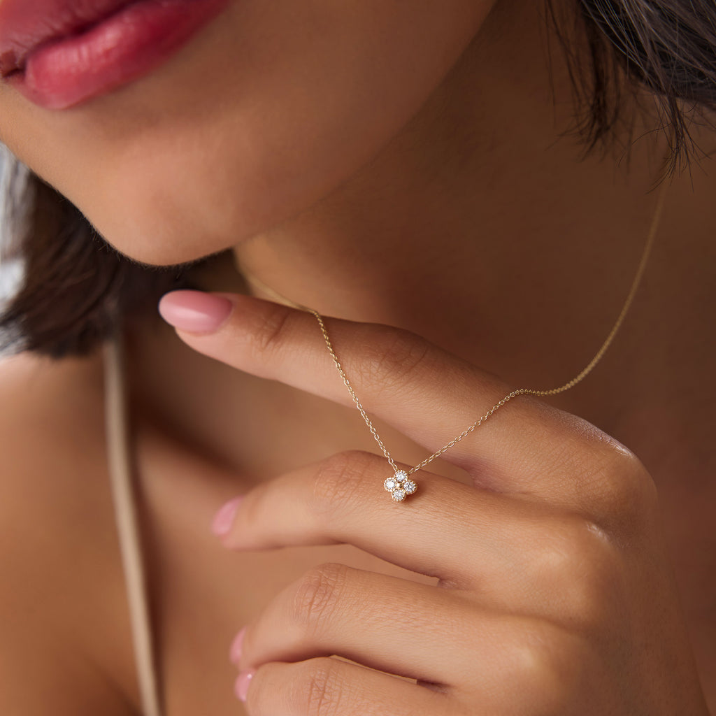 18K Gold Clover Diamond Necklace