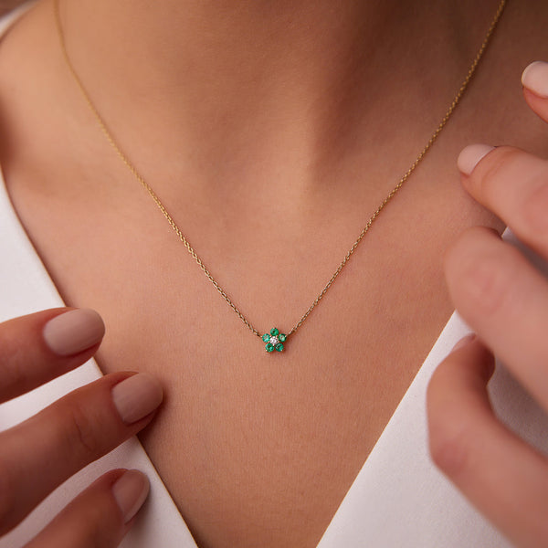 18K Gold Emerald Flower Necklace