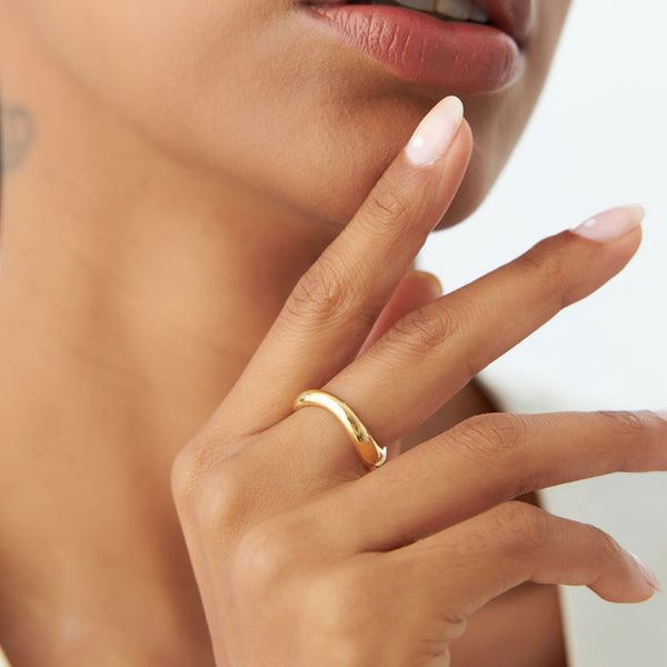 18K Gold Wave Dome Ring