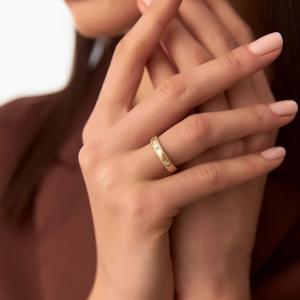 18K Gold Topdown Twisted  Diamond Ring Band